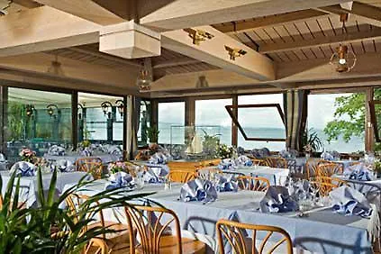 ****  Hotel Restaurant Du Port 이브아르 프랑스